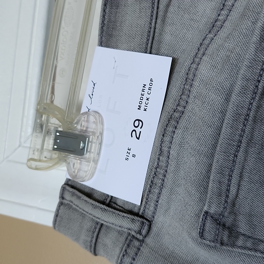 Loft Women's Kick Crop Jeans - Picture 3 of 3